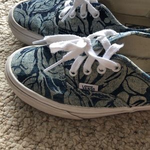 VANS size 7